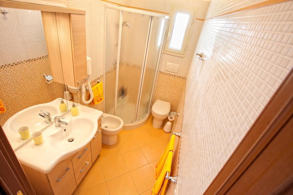 Agriturismo La Collina Degli Ulivi อุจจาโน ลาเคียซา ภายนอก รูปภาพ