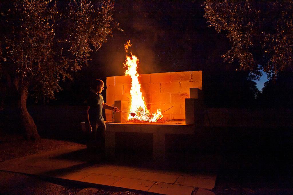 Agriturismo La Collina Degli Ulivi อุจจาโน ลาเคียซา ภายนอก รูปภาพ